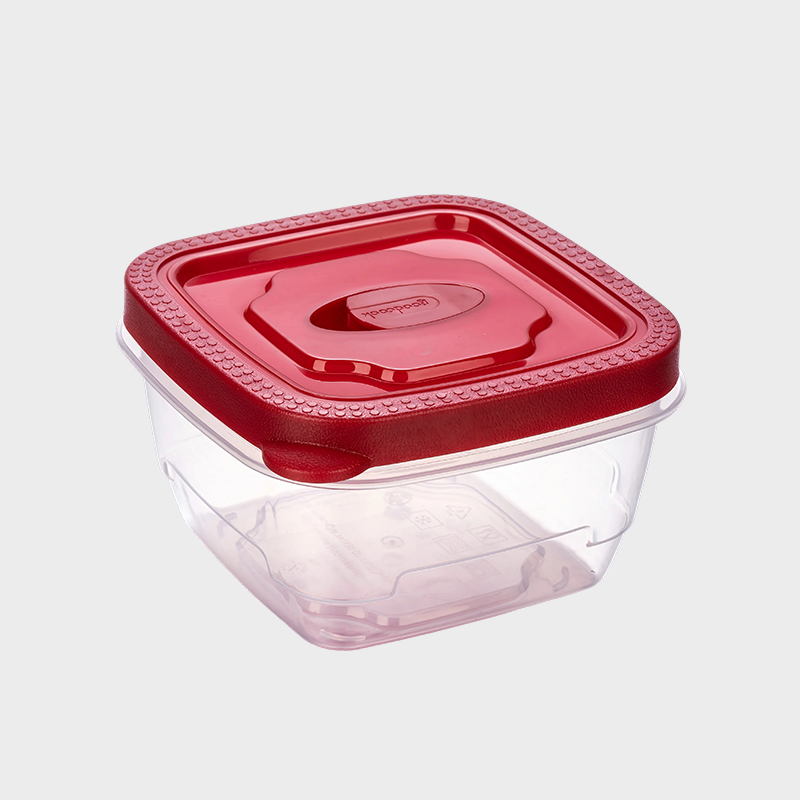 PFB053 640 ml négyzet alakú PP élelmiszer-tartósító tartály szellőzővel ellátott piros fröccsöntött fedéllel